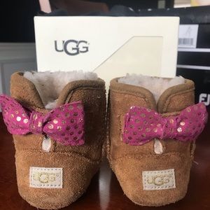 Ugg Jesse Bow II Metallic Dot Infant Boots